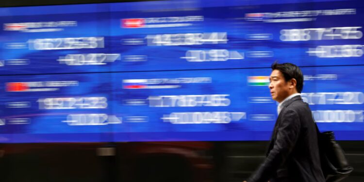 Asian Stocks Gain as Markets Await Trump’s Trade Policy Decision
