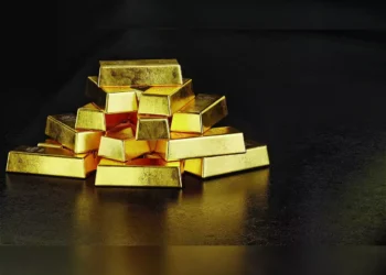 Gold Soars to Record Highs as Trade War Fears Shake Global Markets