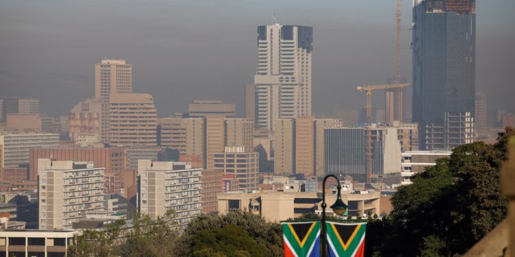 South Africa’s Private Sector Sustains Modest Growth Amid Rising Cost Pressures