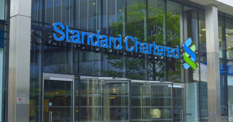 Standard Chartered Executives Divest Over GBP10 Million in Shares Amid Stock Surge