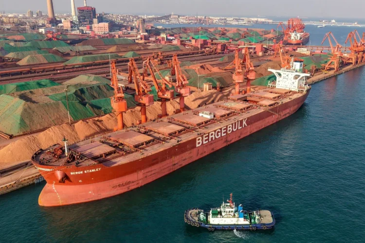 First Shipment of Iron Ore from Guinea’s Simandou Project Arrives in China