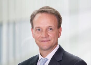 Standard Chartered Appoints Interim CFO as Diego De Giorgi Departs for Apollo