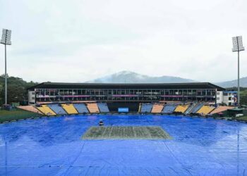 Zimbabwe reach Super 8s as rain ends Australia’s hopes