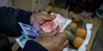 South Africa’s Foreign Exchange Reserves Decline to 73.19 Billion Dollars in March