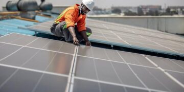 China Solar Exports to Africa Surge as Continent Navigates Energy Transition