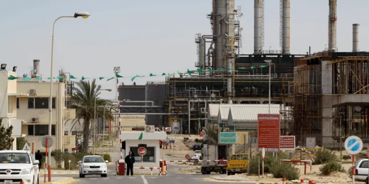 Libya shuts key refinery as clashes erupt near Tripoli