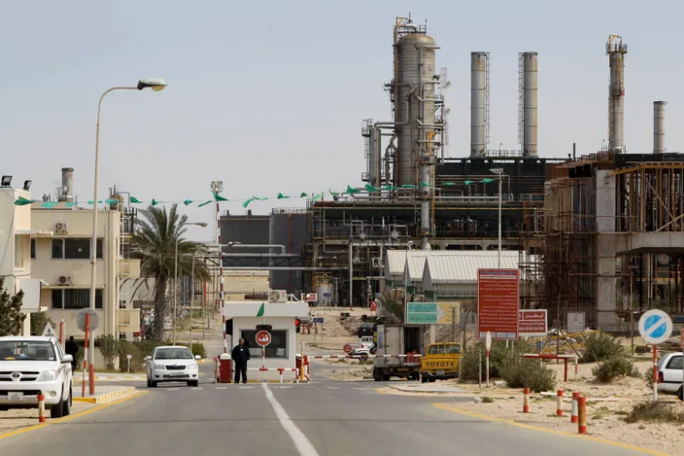Libya shuts key refinery as clashes erupt near Tripoli