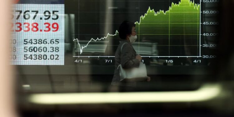 Asian Stocks Slip as Inflation Fears Rattle Markets