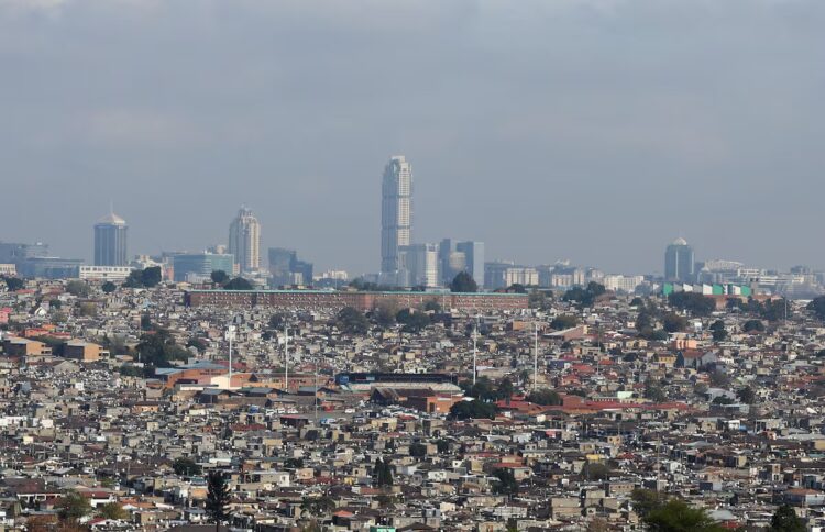 Moody’s lifts South Africa outlook as fiscal position improves