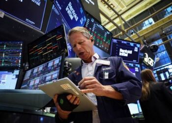 Global Markets Rise as Iran Deal Hopes Grow and SpaceX Debuts